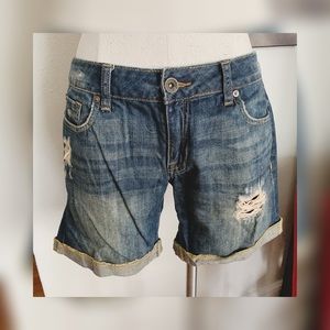 Refuge Size 5 Denim Shorts